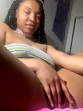 KimiAqua from StripChat is Freechat
