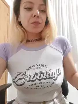 Kimiechanuwu from StripChat