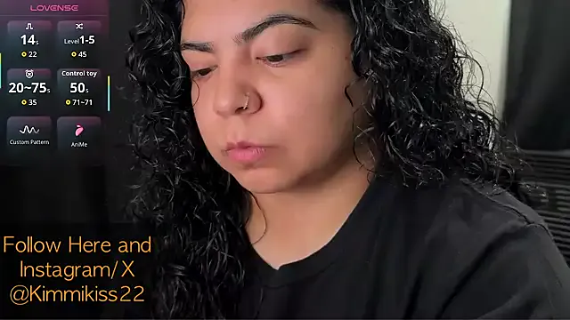 kimmiakiss22 on StripChat 