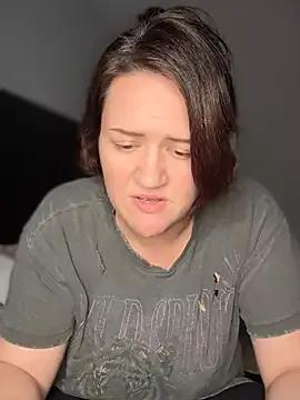 Kinkbitch25 from StripChat