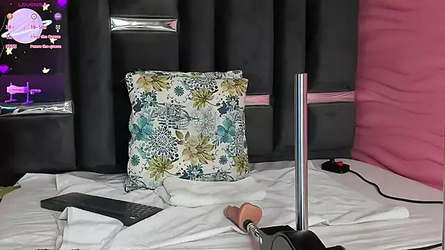 kinky_polar from StripChat