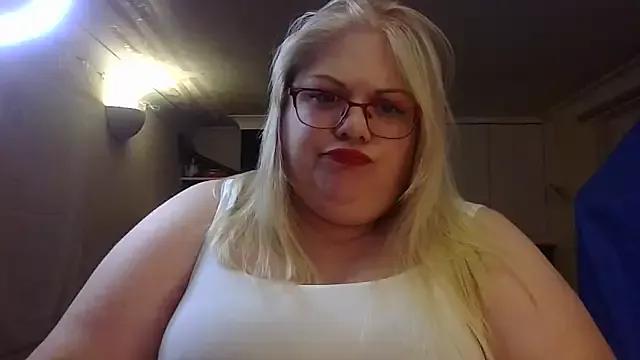 Kinkyhousewife83 from StripChat is Freechat