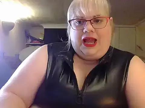 Kinkyhousewife83 from StripChat is Freechat