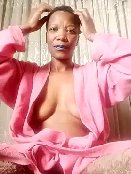 Kinkyliciouse23 from StripChat