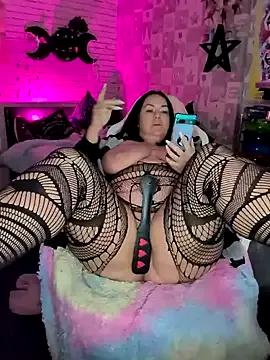 KinkyLittleWitch from StripChat