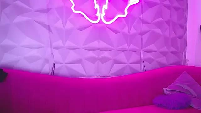 Try our streaming cams variety and talk on a personal level with our adorable girls streamers, showing off their bountiful shapes and dildos.