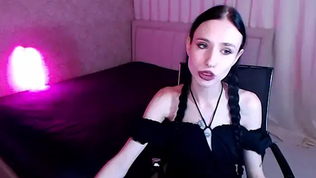 KiraBennett from StripChat is Freechat