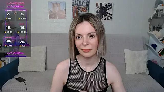Try our streaming cams variety and talk on a personal level with our adorable girls streamers, showing off their bountiful shapes and dildos.