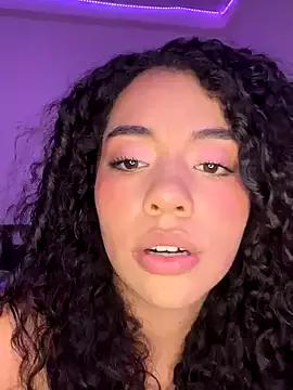Kiravicee from StripChat