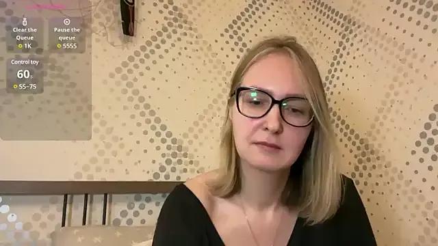 KiraxFate from StripChat is Freechat