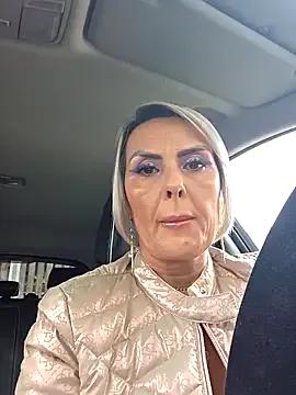 KirraWhite from StripChat is Freechat