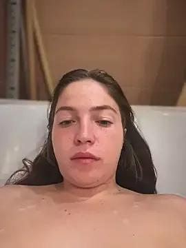 Kisakisss from StripChat is Freechat