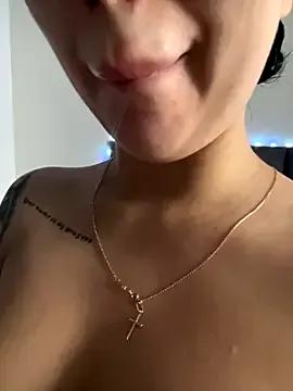kiss_Lissa from StripChat is Freechat