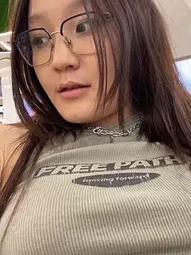 KissMeEva from StripChat