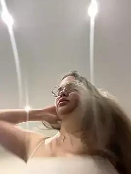 KissMeSasha from StripChat
