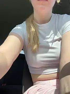 KissMissAngela from StripChat
