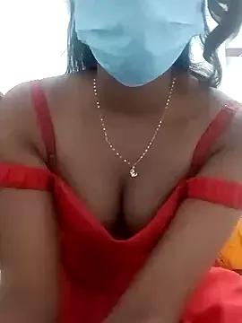 Kissy_doll from StripChat