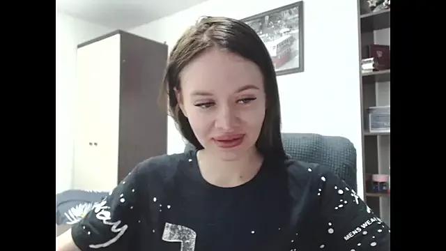 Kitkaat00 from StripChat