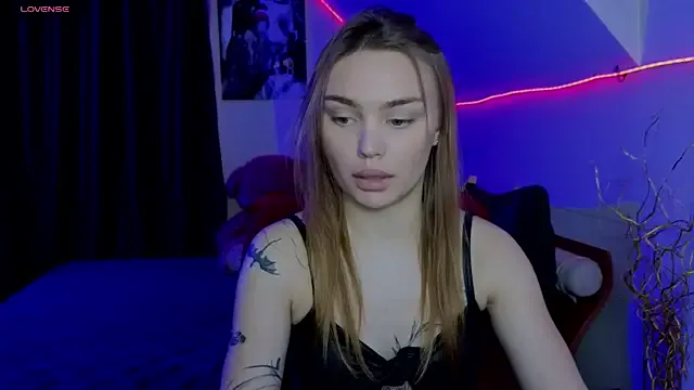 KitsyMoore from StripChat is Freechat