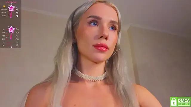 KittenFang from StripChat