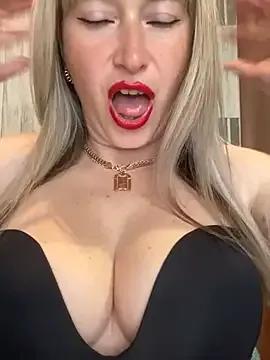 Kittenforyou from StripChat