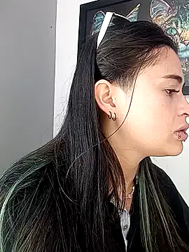 KittenMiss_ from StripChat is Freechat