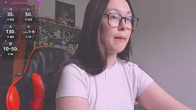 kittenrisha from StripChat