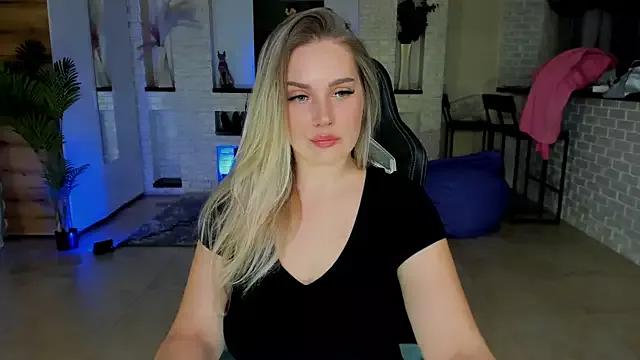 Try our streaming cams variety and talk on a personal level with our adorable girls streamers, showing off their bountiful shapes and dildos.