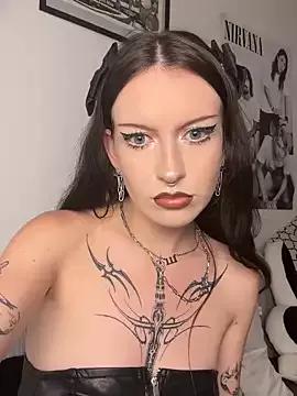 kittlunixx from StripChat is Freechat