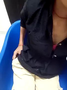Kittu-rani66 from StripChat