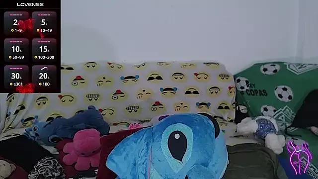 kitty22_ from StripChat