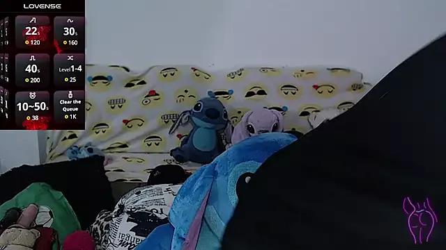 kitty22_ from StripChat
