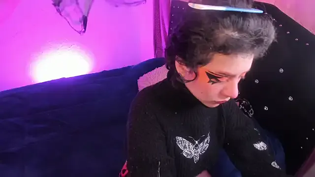 kitty__chs from StripChat is Freechat