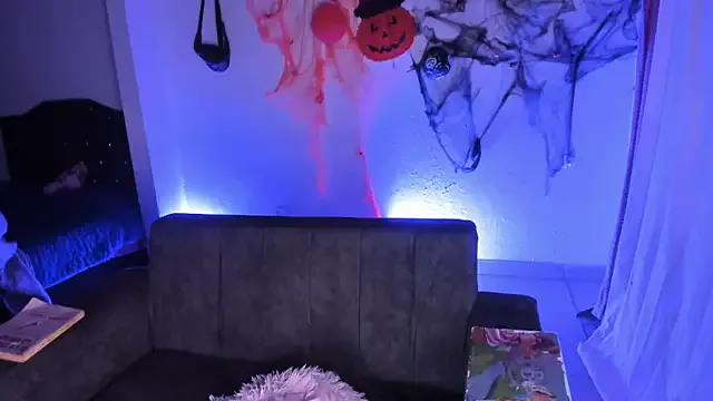 Kitty__chs from StripChat