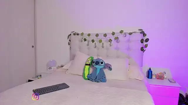 kitty_ford from StripChat