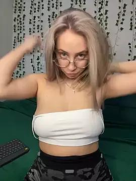 Kitty_Katrine from StripChat