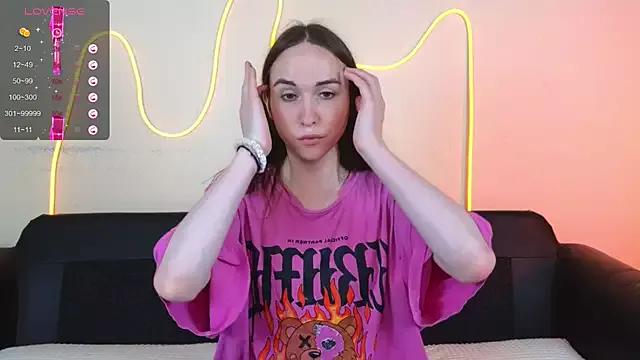 kitty_kattyy from StripChat is Freechat