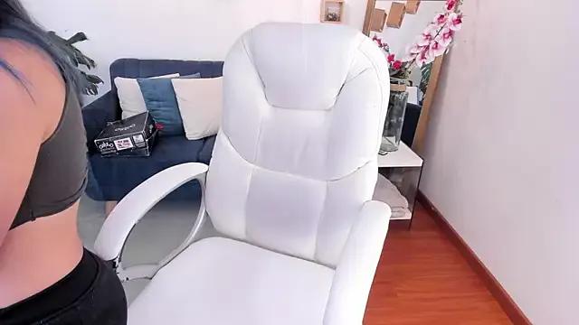 Kitty_Pam from StripChat
