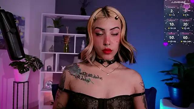 Try our streaming cams variety and talk on a personal level with our adorable girls streamers, showing off their bountiful shapes and dildos.