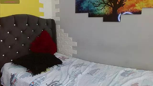 kitty_queenpussy from StripChat is Freechat