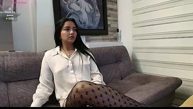 Kitty_Rhodes from StripChat is Freechat