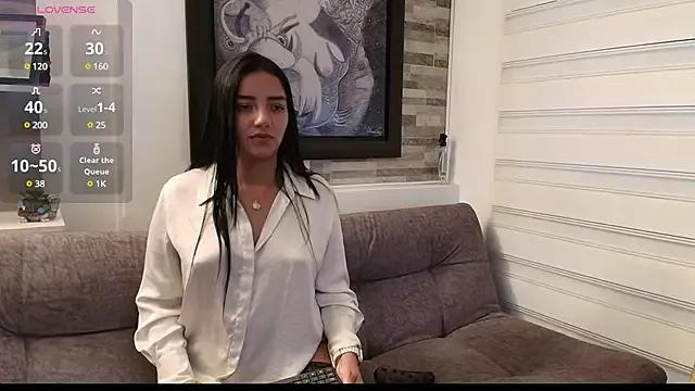 Kitty_Rhodes from StripChat is Freechat