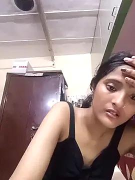 KittyBby14 from StripChat