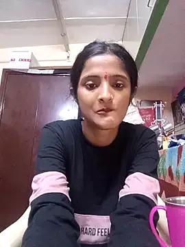 KittyBby14 from StripChat