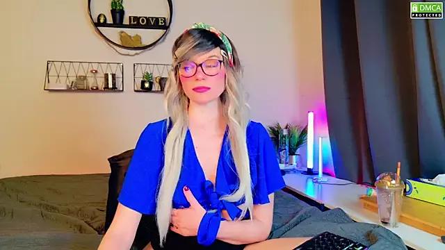 Try our streaming cams variety and talk on a personal level with our adorable girls streamers, showing off their bountiful shapes and dildos.