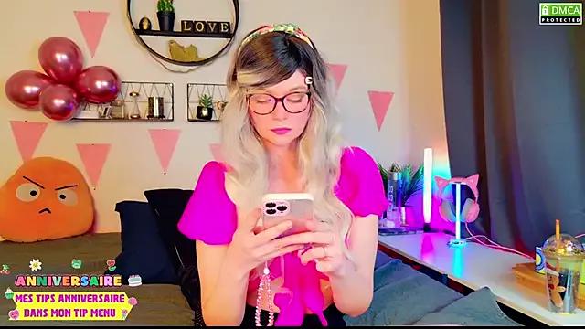 Try our streaming cams variety and talk on a personal level with our adorable girls streamers, showing off their bountiful shapes and dildos.
