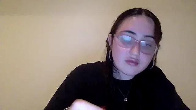 kittygrl302 from StripChat