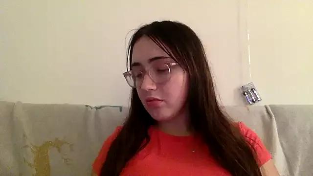 kittygrl302 from StripChat