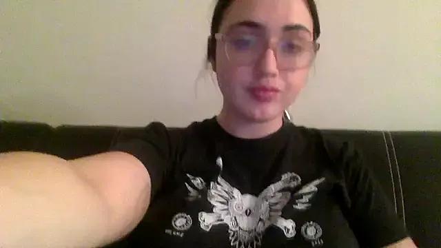 kittygrl302 from StripChat