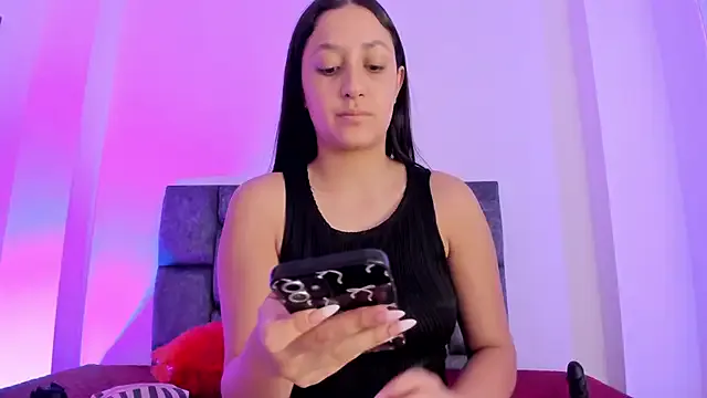 kittymonroe1 on StripChat 